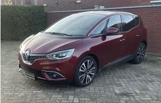 Renault Sc&eacute;nic Initiale Paris