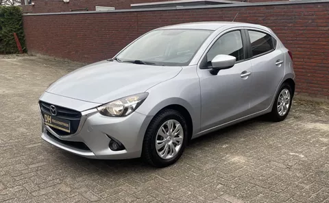 Mazda 2 Lim. Center-line